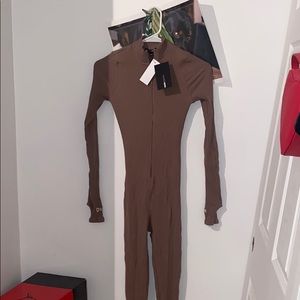 Bodysuit/jumpsuit/one piece